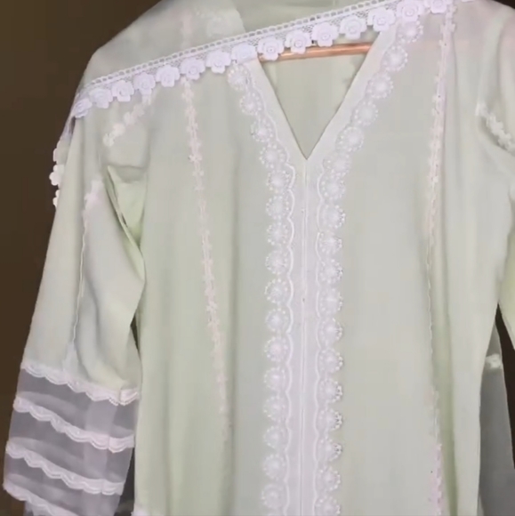 Cotton kurta set with organza dupatta - Picture 3 of 6